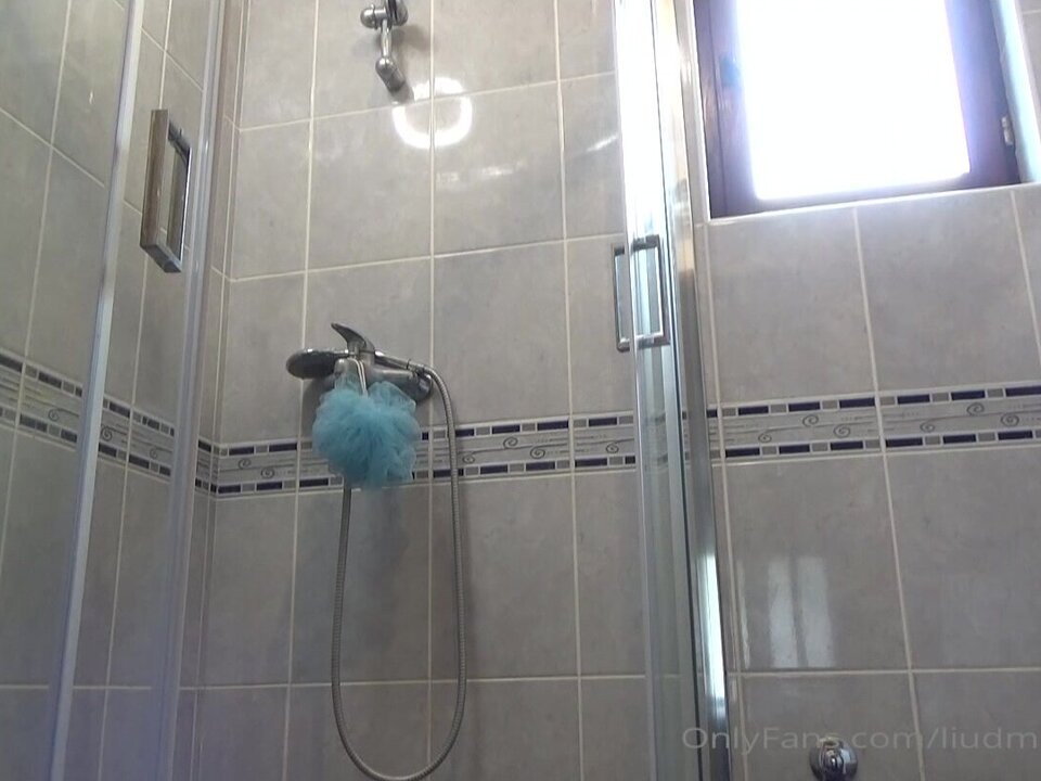 Mila_Naturist in shower 2